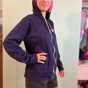 L Maui Brewing Co. Navy blue zip up hoodie